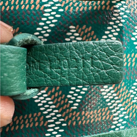 Preloved Goyard Green Tote Bag with Pouch - Picture 7 of 9
